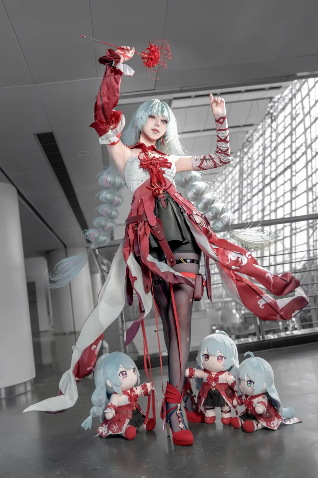 鸣潮, 弗洛洛cos, cosplay场照, 国风二次元, 红白汉元素