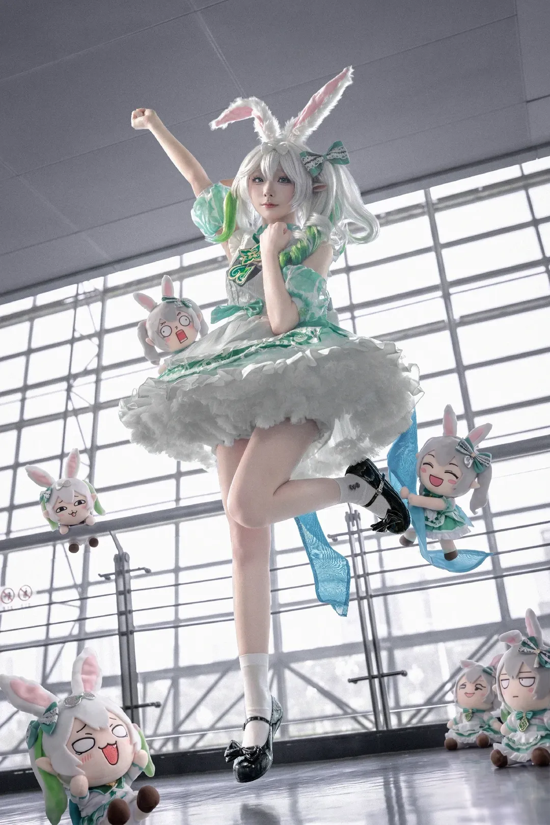 原神, ナヒーダ コスプレ, うさ耳衣装, コスプレ撮影, 屋外撮影