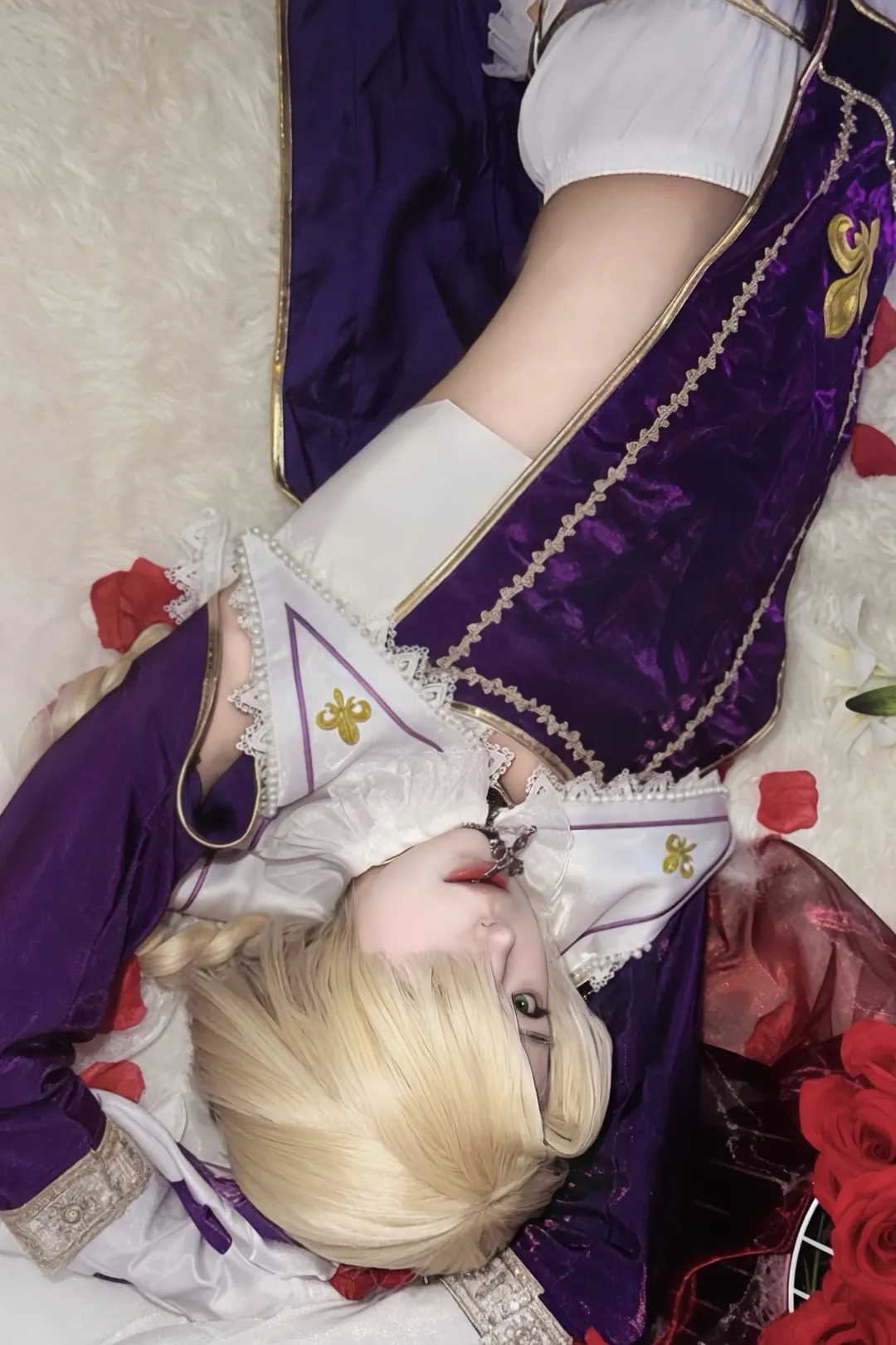 正太cos, 贞德cosplay, 紫金洋装, 红玫瑰布景, 池咲弥撒