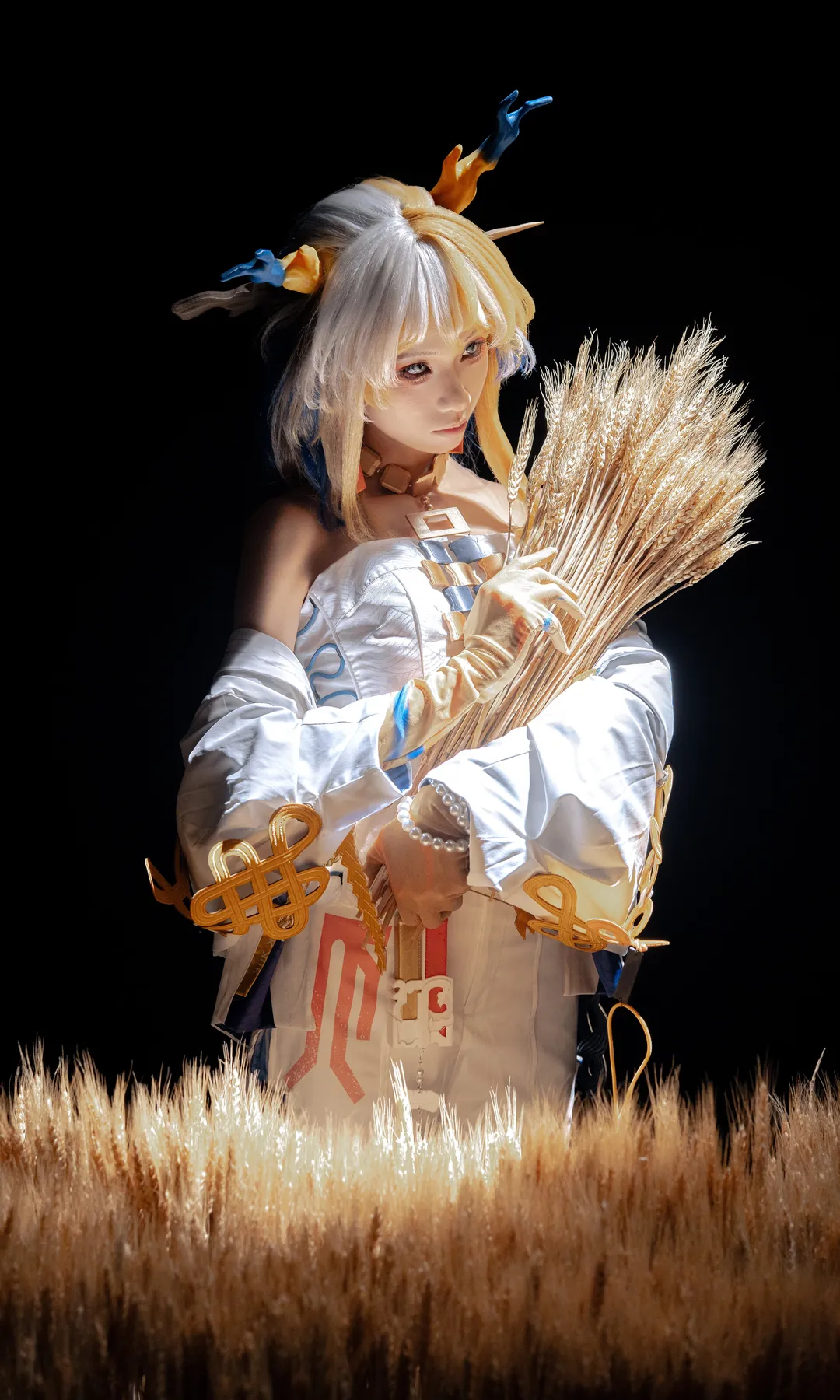 黍cos, 明日方舟, cosplay摄影, 泡影苍霆, 麦田外景 - 第2张