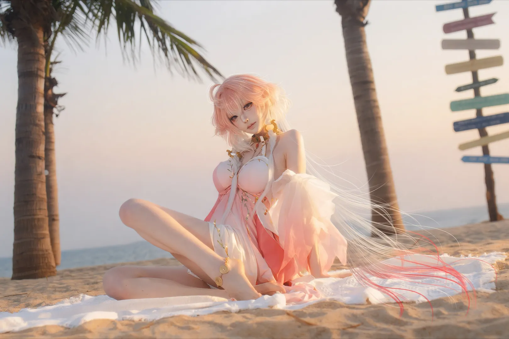 鸣潮, 二次元摄影, 长离cos, 海滩cosplay, 泳装写真