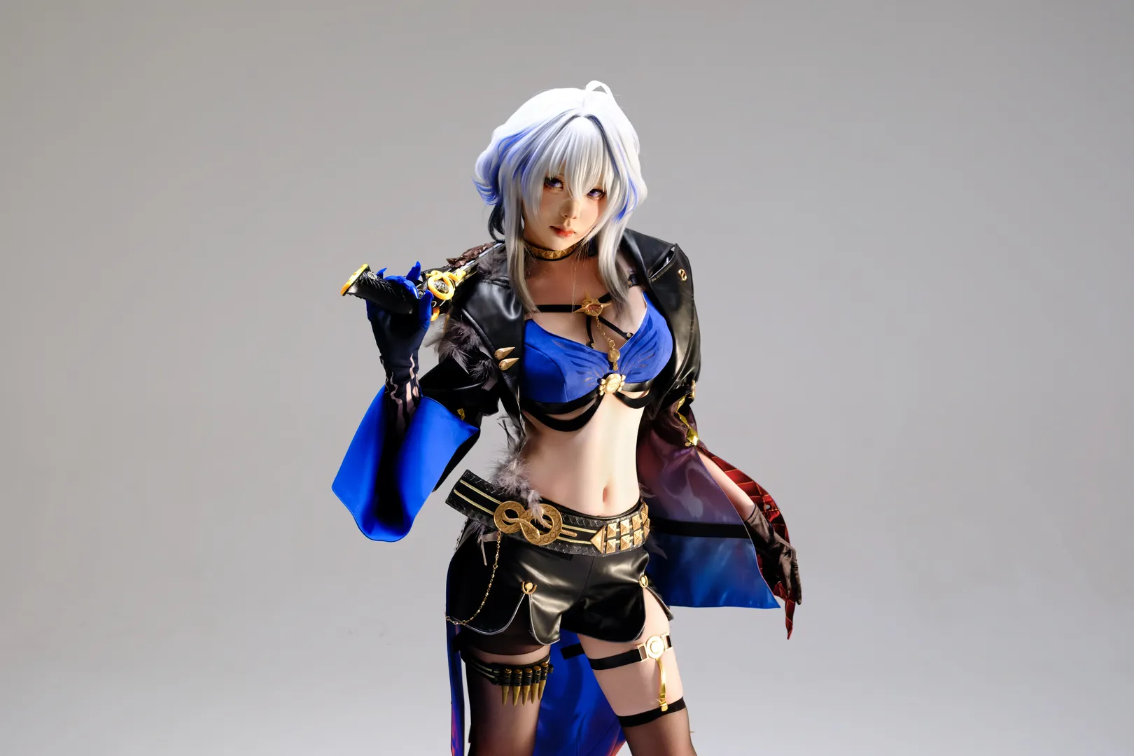 鳴潮, コスプレ撮影, ガルブレーナコスプレ, 銀髪スタイル, テックウェアコーデ