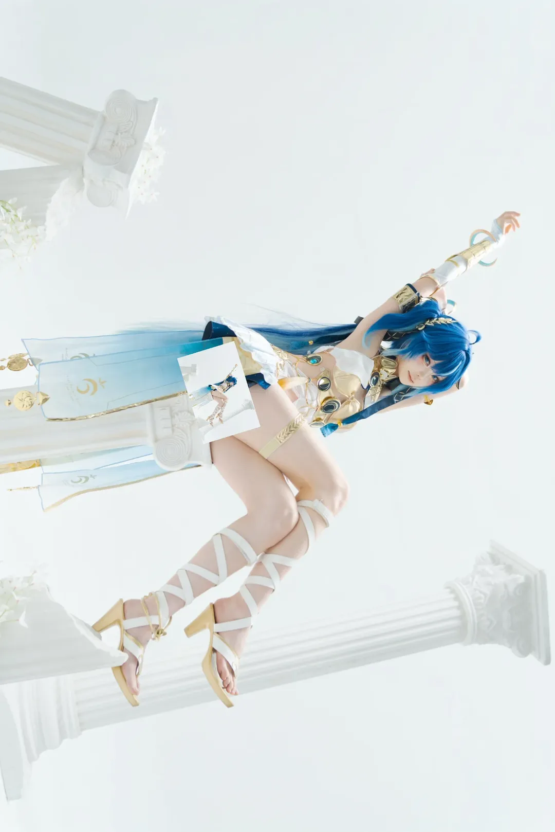 鸣潮, 尤诺cos, 摄影棚拍摄, cosplay穿搭, 蓝发双马尾 - 第1张