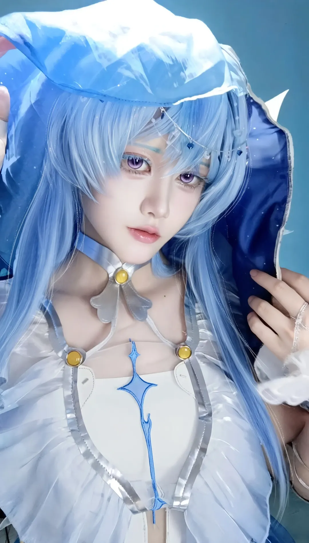 Roleplay, Wuthering Waves, Anime-style photography, The Shorekeeper cosplay, Blue and white style cosplay