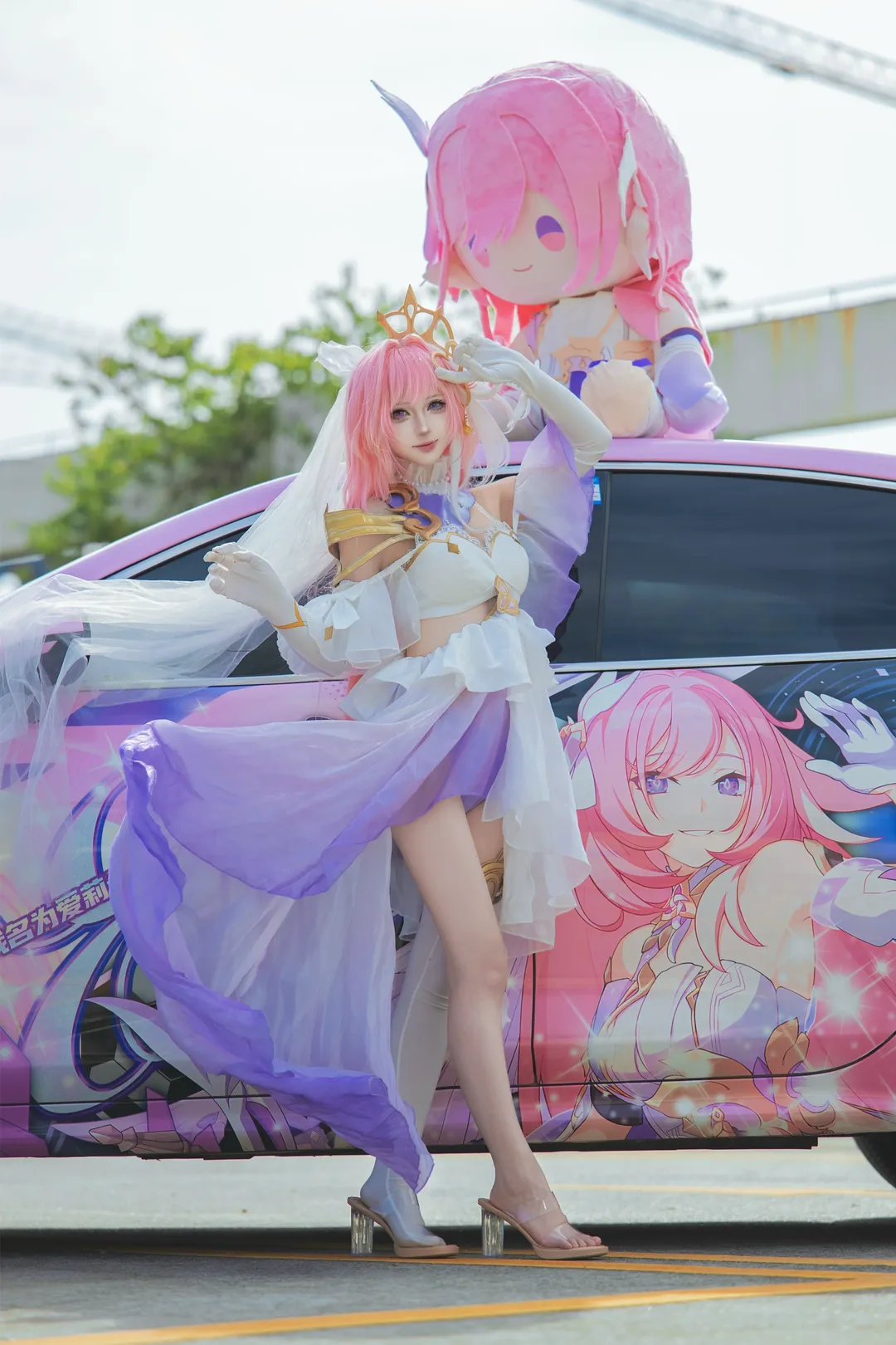 爱莉希雅cos, 崩坏3, cosplay外景, 痛车摄影, 粉色系妆造 - 第1张