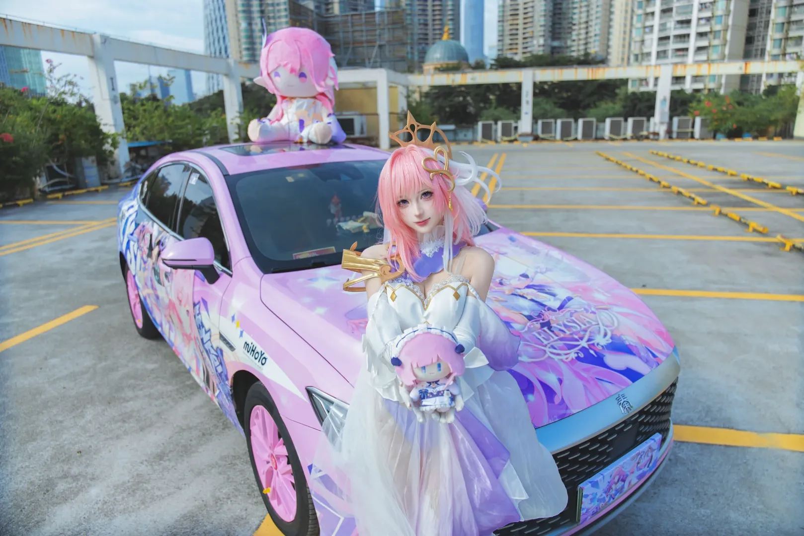 爱莉希雅cos, 崩坏3, cosplay外景, 痛车摄影, 粉色系妆造 - 第2张