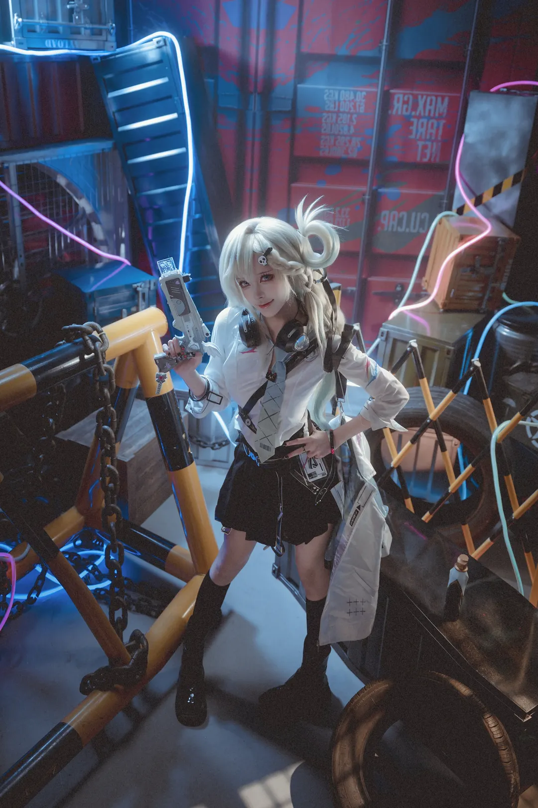 工业风摄影, 赛博朋克cos, cosplay拍摄, 机能风穿搭, 上海影棚推荐