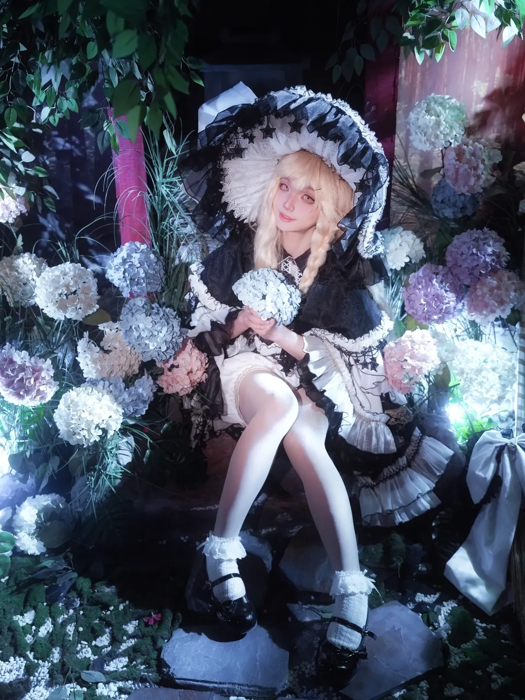 cosplay, 东方project, 雾雨魔理沙cos, 博丽神社, 花丛摄影 - 第1张