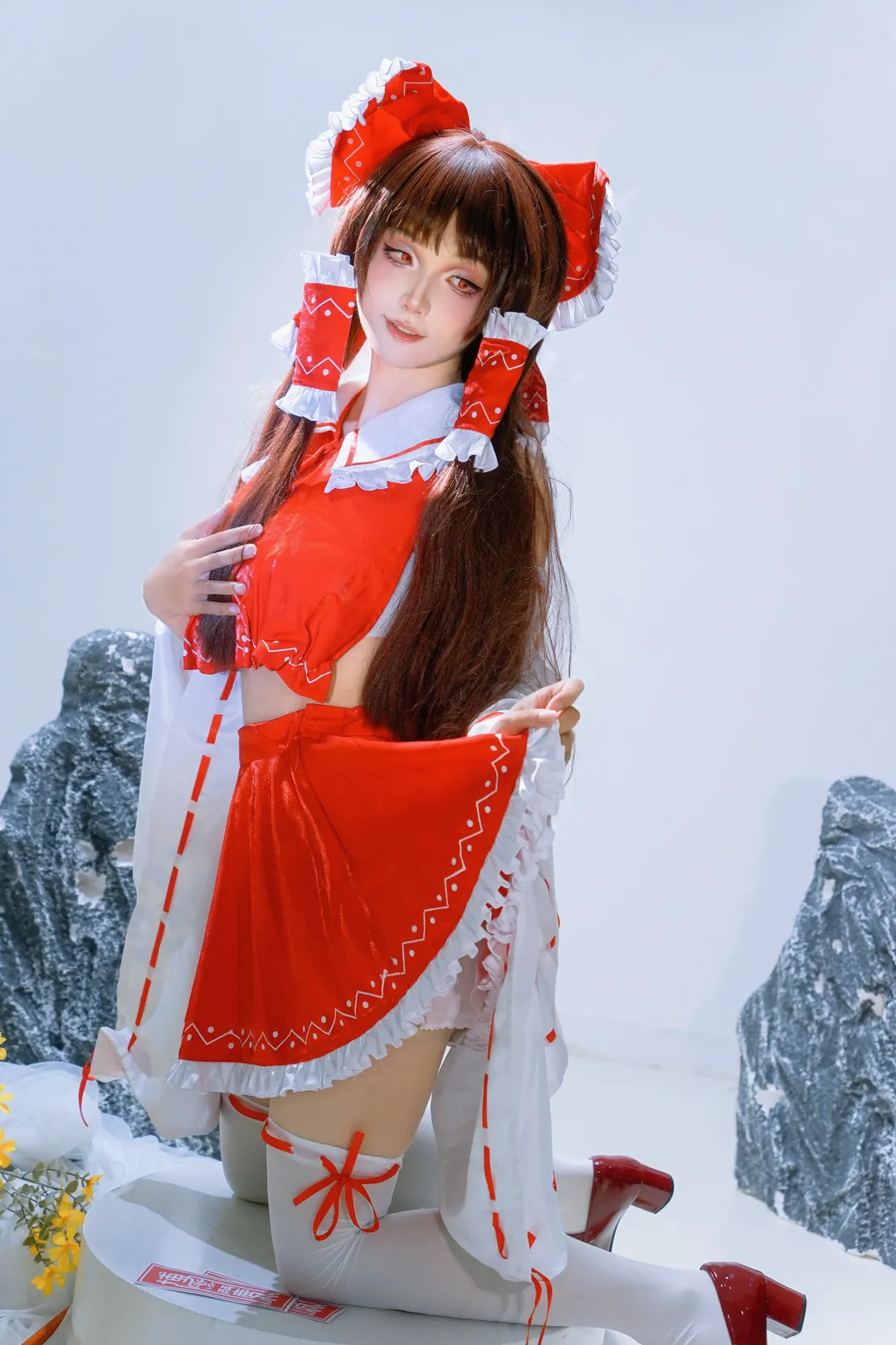 Anime-style photography, Reimu Hakurei Cosplay, Touhou Project, Cosplay photoshoot, Shrine maiden outfit - Image 1