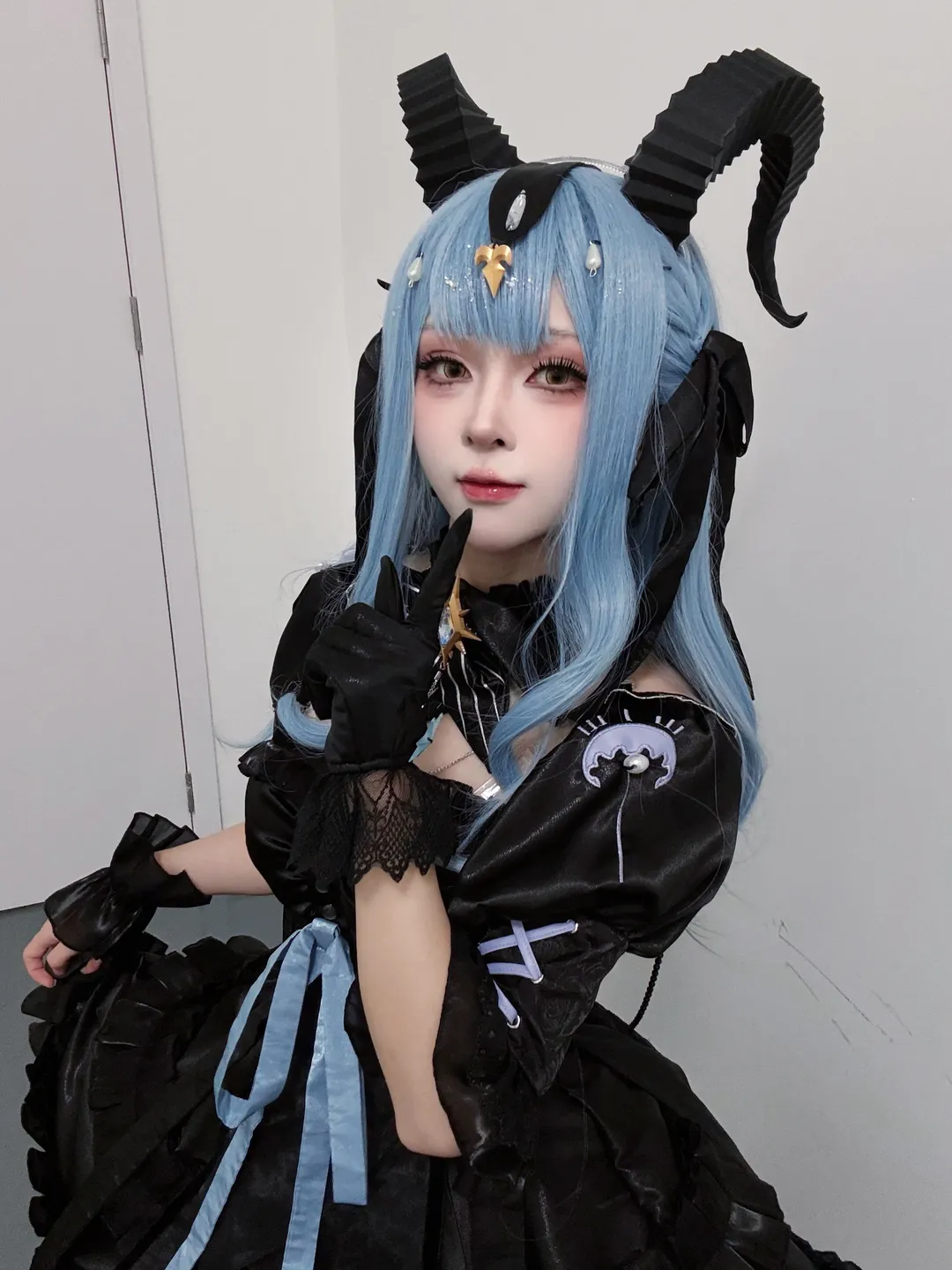 Sakiko Toyokawa cosplay, Anime cosplay, Gothic style cosplay, BanG Dream! It's MyGO!!!!!, Blue-haired cosplay