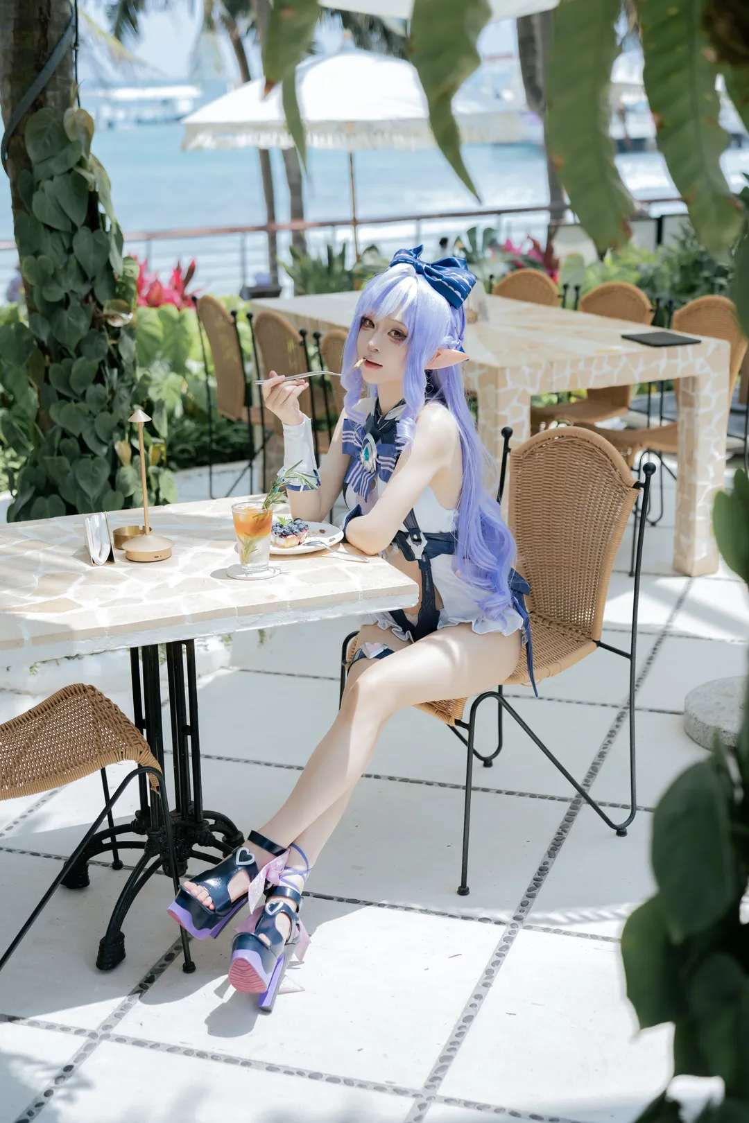 角色扮演, 海边摄影, 精灵cosplay, 蓝白水手服, 二次元外景 - 第2张