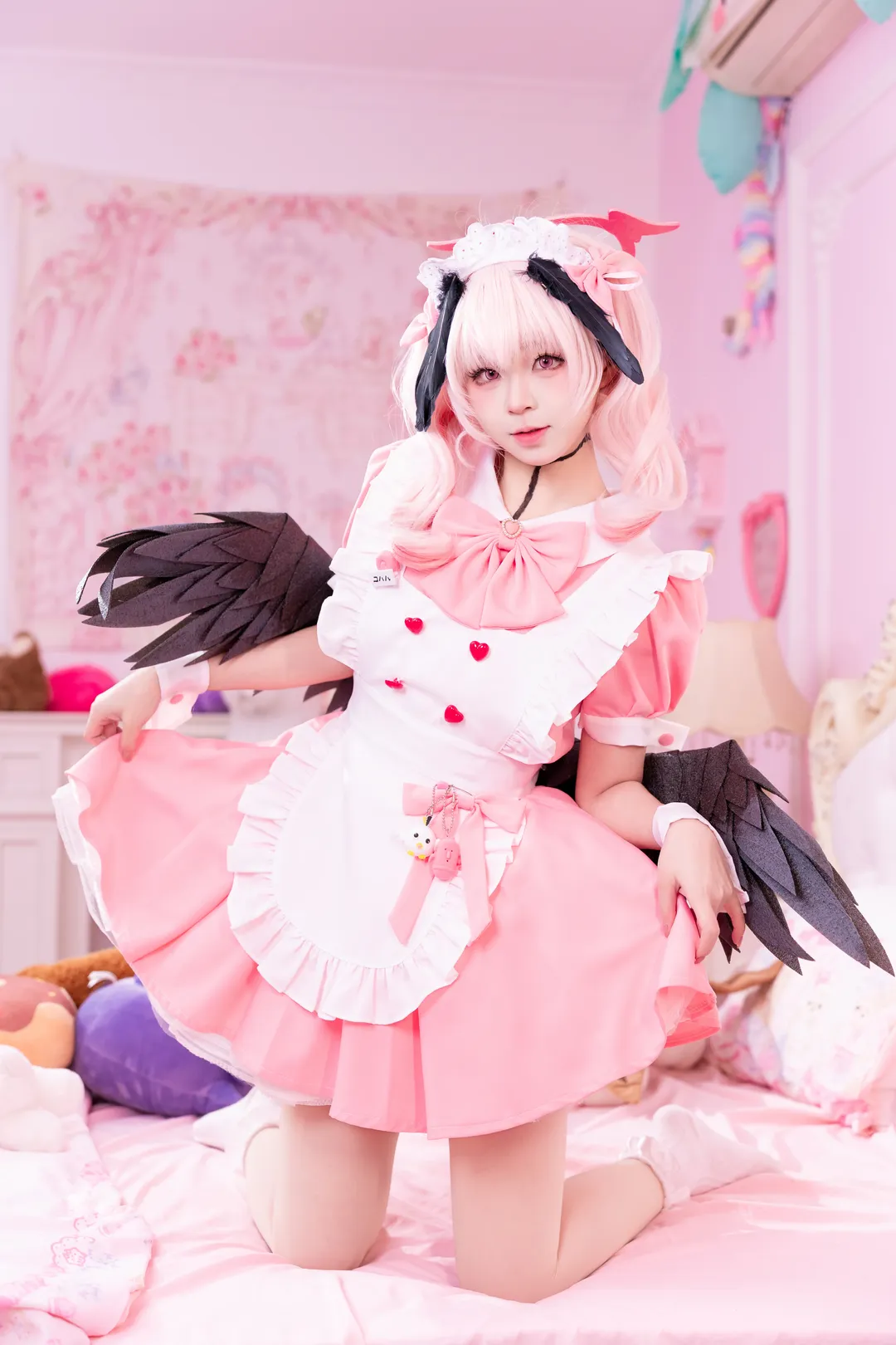 二次元撮影, ブルーアーカイブ, 下江コハル コスプレ, メイド服コスプレ, ピンク調の少女