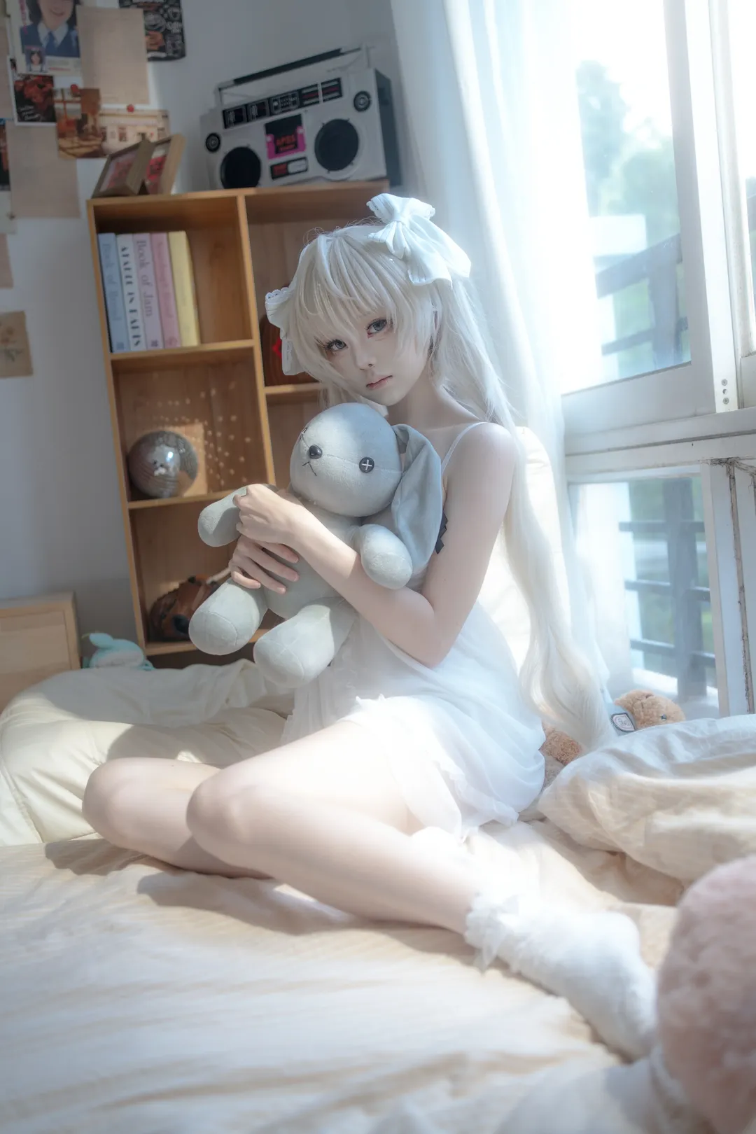 春日野穹cos, 缘之空, cosplay写真, 白毛双马尾, 治愈系氛围 - 第3张