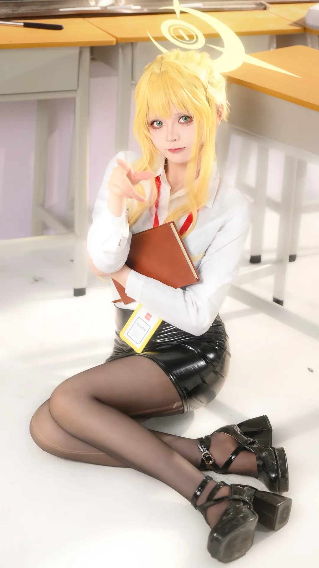 Blue Archive, Campus style, Grinning Professor cosplay, Office Lady uniform, Yellow peach flavored child - Image 1
