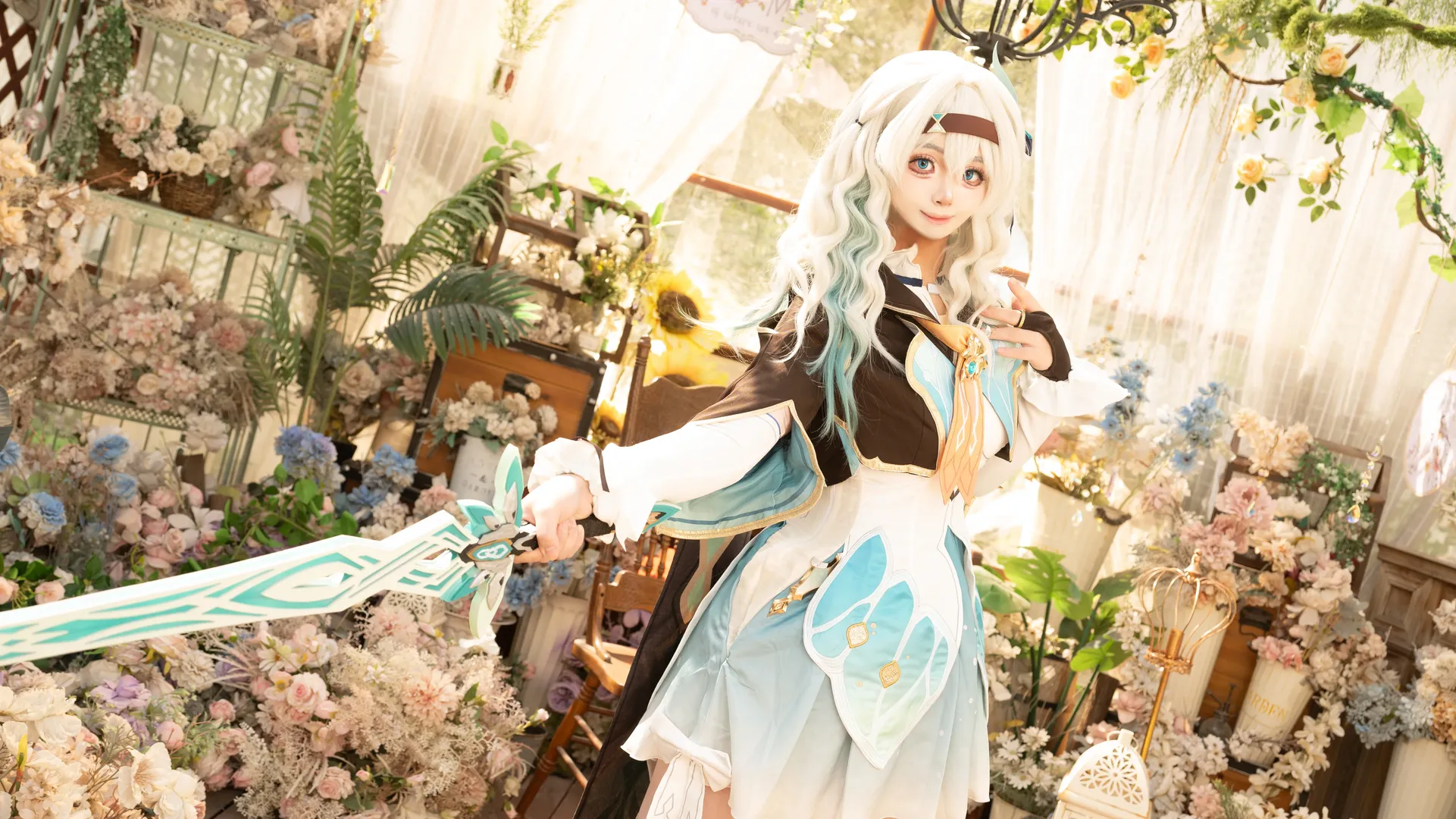 Character accuracy, Honkai: Star Rail, Girlish vibe, Firefly cosplay, Flower photography