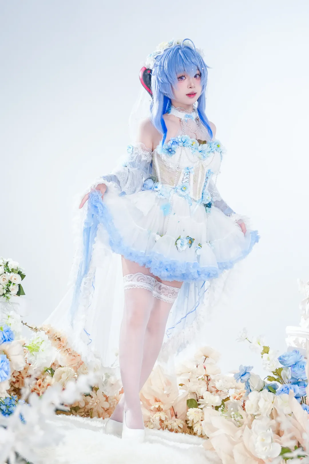 二次元, cosplay, 梦幻风格, 蓝白配色, 棚拍光影 - 第11张