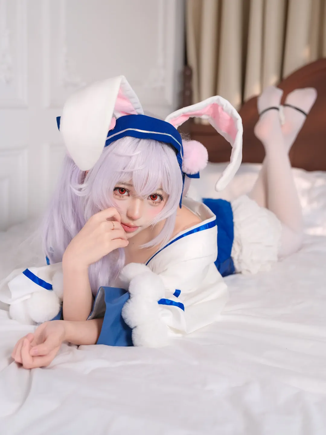 2次元少女, アズールレーン, ラフィー コスプレ, 雰囲気のある写真, うさ耳コスプレ - 1枚目