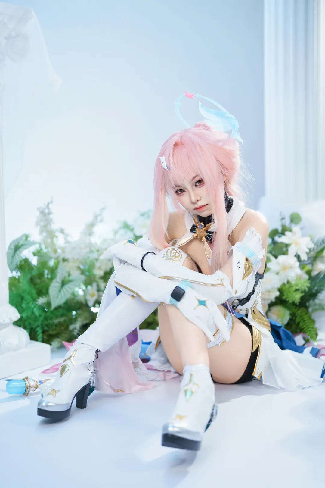Wuthering Waves, cosplay, Aemeath Cosplay, Pink-haired girl, Studio photoshoot - Image 2