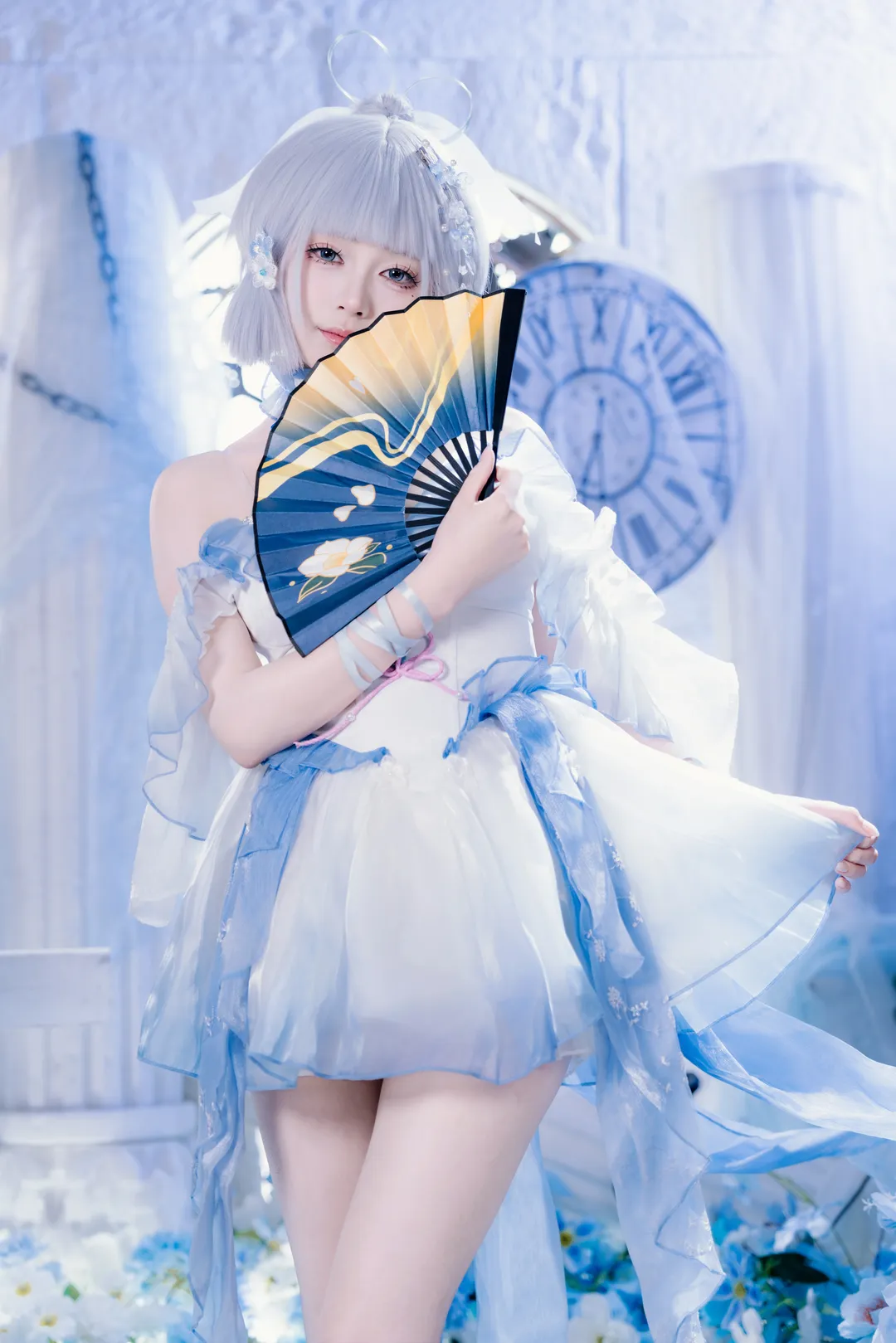 Genshin Impact, Anime-style photography, Kamisato Ayaka cosplay, Sweet girl, Flowers in the mirror and the moon in the water