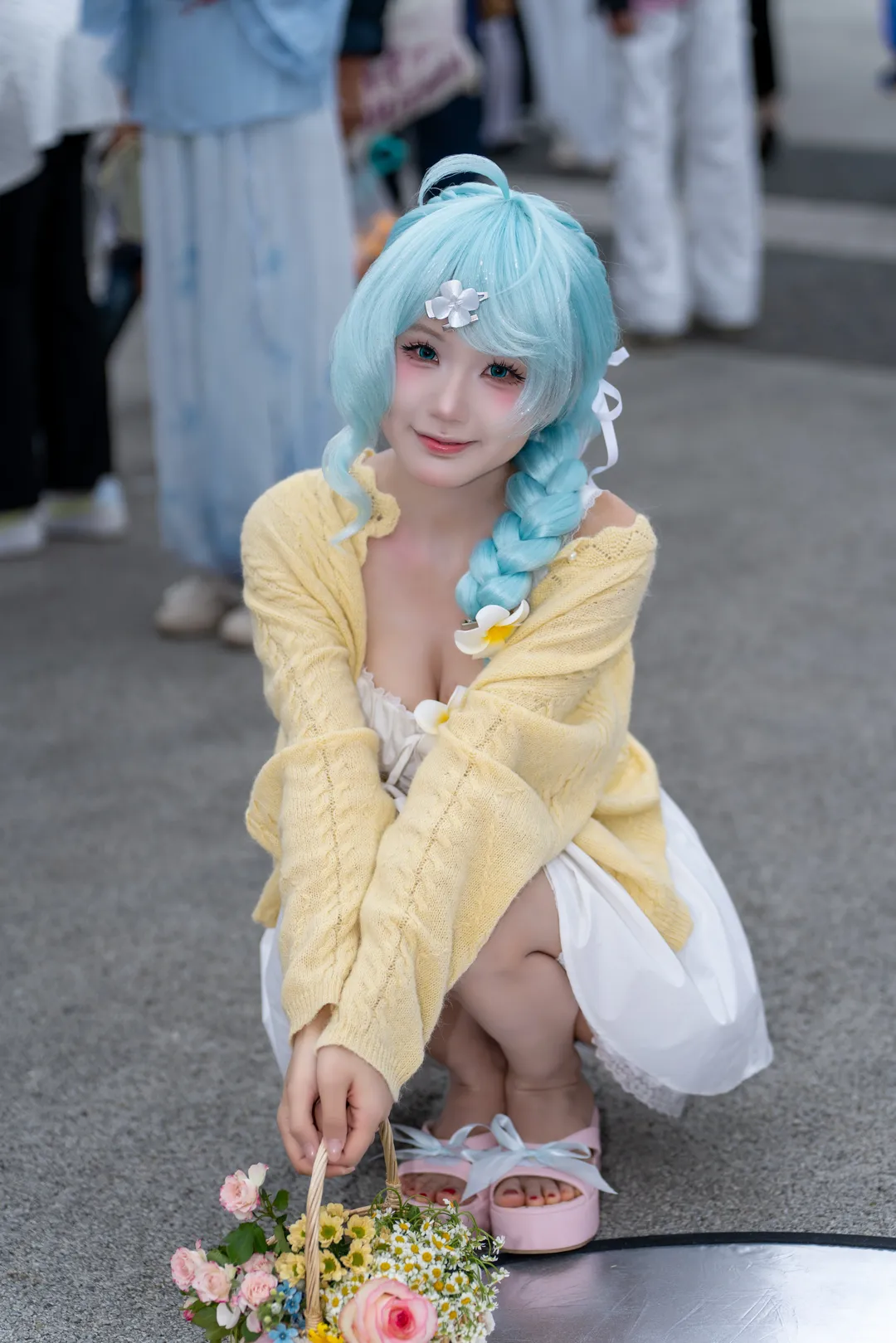 Zenless Zone Zero, Convention photography, Seed cosplay, Spring outfit, Blue-haired girl - Image 3