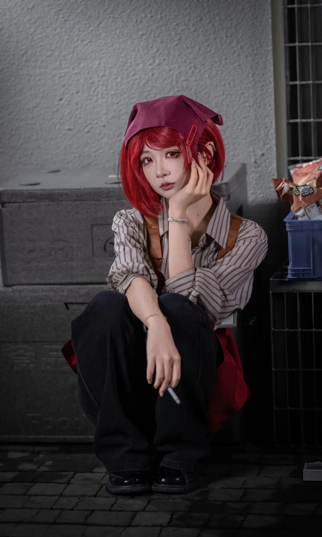 Yamada cosplay, Smoking Behind the Supermarket with You, Convenience store clerk style, Red wig, Late-night photography