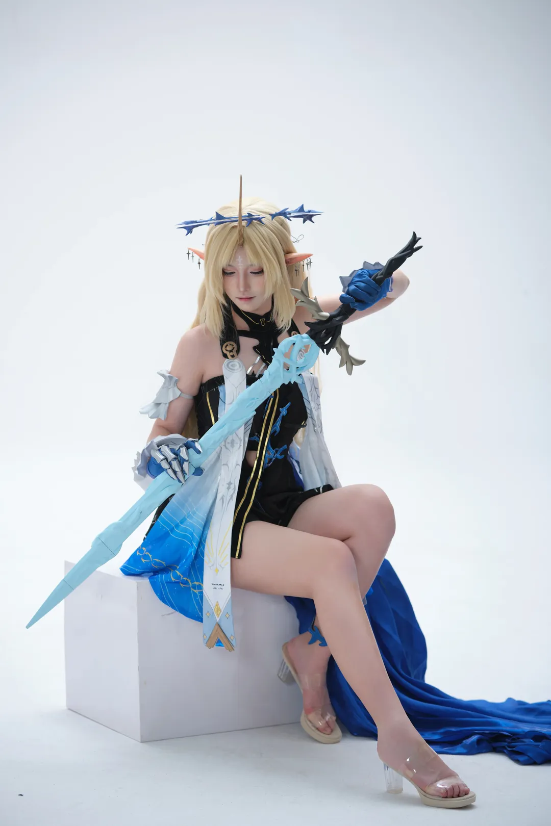 鸣潮, 芙露德莉斯cos, 游戏角色扮演, 精灵耳cosplay, 武器道具还原