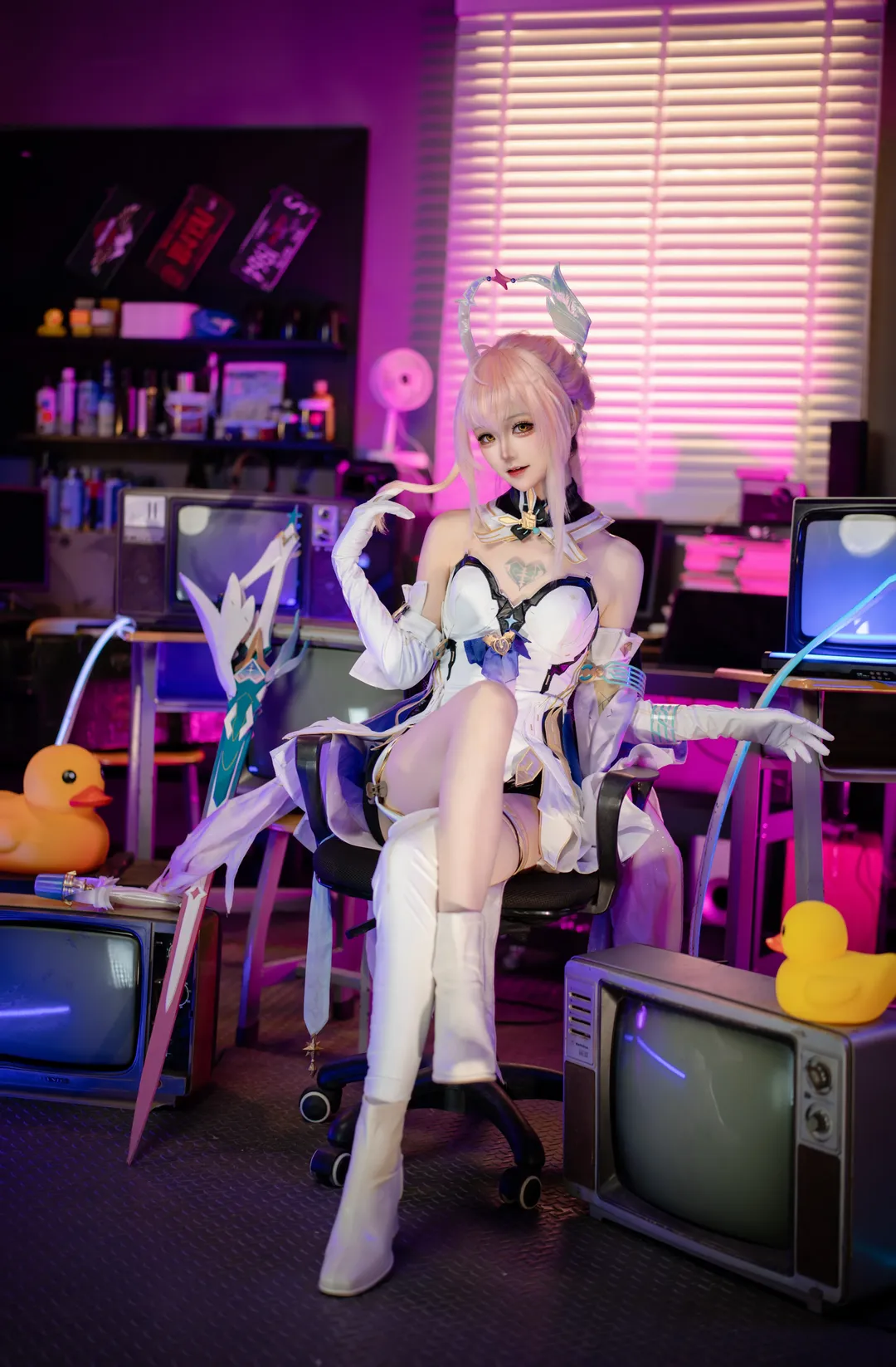鸣潮, 二次元, 爱弥斯cos, 氛围感摄影, 游戏cosplay - 第6张