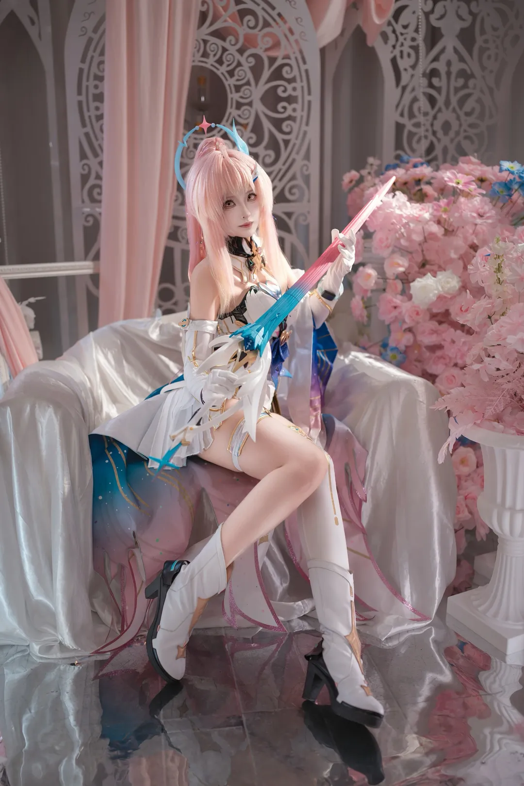 鸣潮, 二次元少女, 爱弥斯cos, 梦幻氛围, cosplay摄影 - 第2张