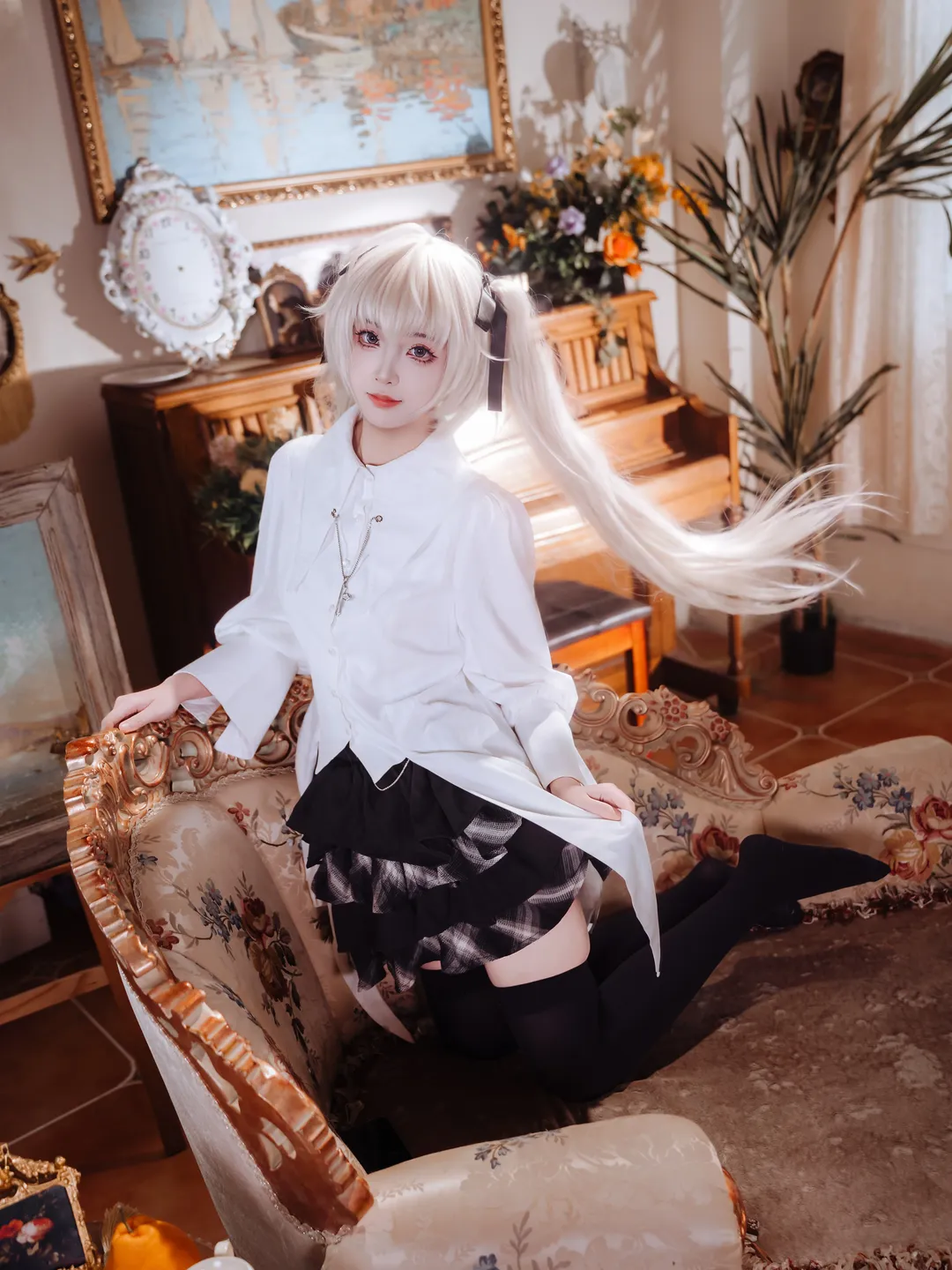 春日野穹cos, 缘之空, cosplay摄影, 白毛双马尾, 复古洋房 - 第2张