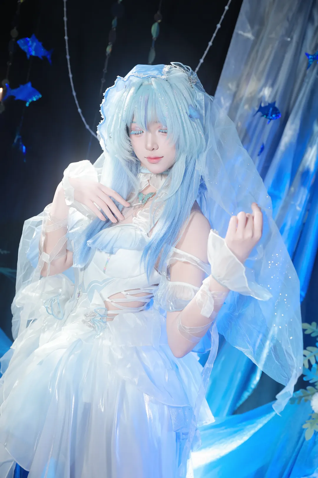 鸣潮, 守岸人cos, 月潮星纱, 蓝发cosplay, 深海风摄影 - 第2张