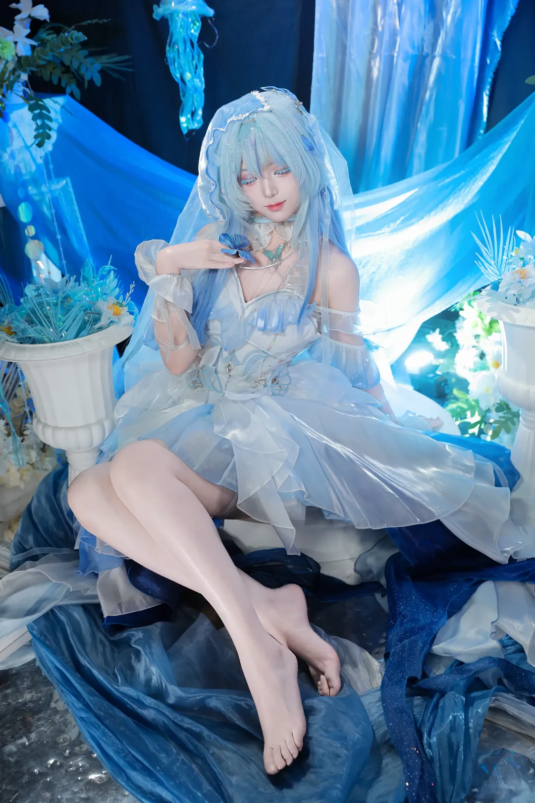 鳴潮, ショアキーパー コスプレ, 青系コスプレ, 幻想的なエルフのポートレート, クール系写真 - 1枚目