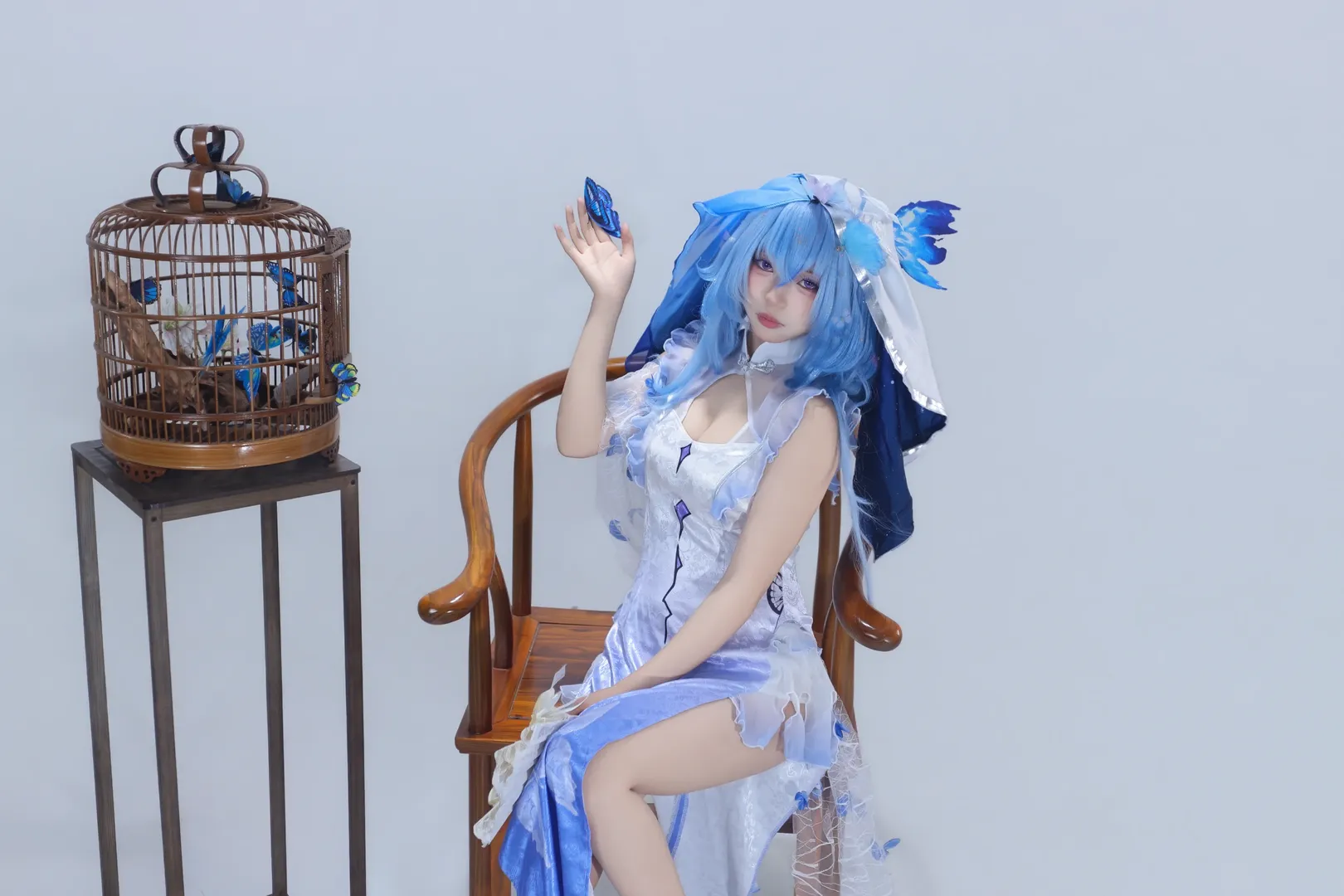Wuthering Waves, The Shorekeeper cosplay, Anime cosplay, Chinese-style fantasy, Blue butterfly cheongsam - Image 2