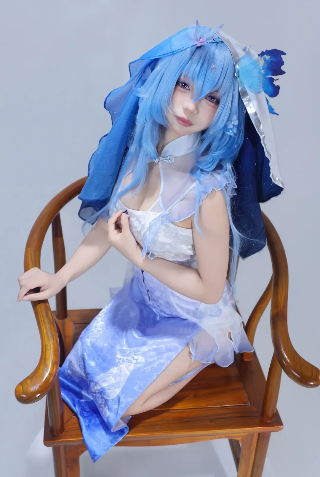Wuthering Waves, The Shorekeeper cosplay, Anime cosplay, Chinese-style fantasy, Blue butterfly cheongsam - Image 3