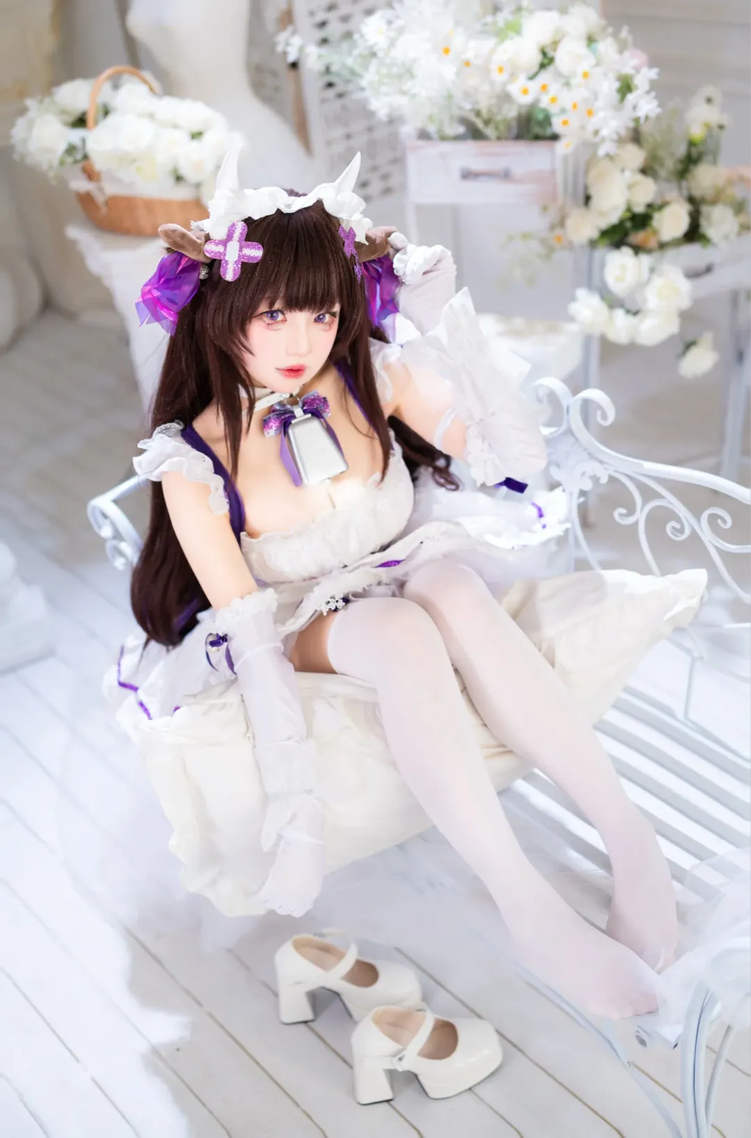 アズールレーン, 白ストッキング, 樫野 コスプレ, 萌え系コスプレ, 牛柄メイド - 1枚目