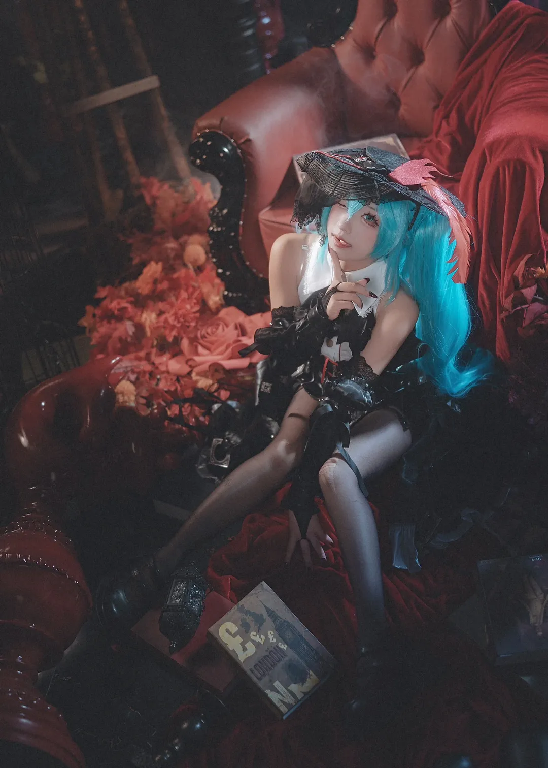 初音未来, 初音未来cos, 哥特风cosplay, 复古洋装, 暗黑摄影