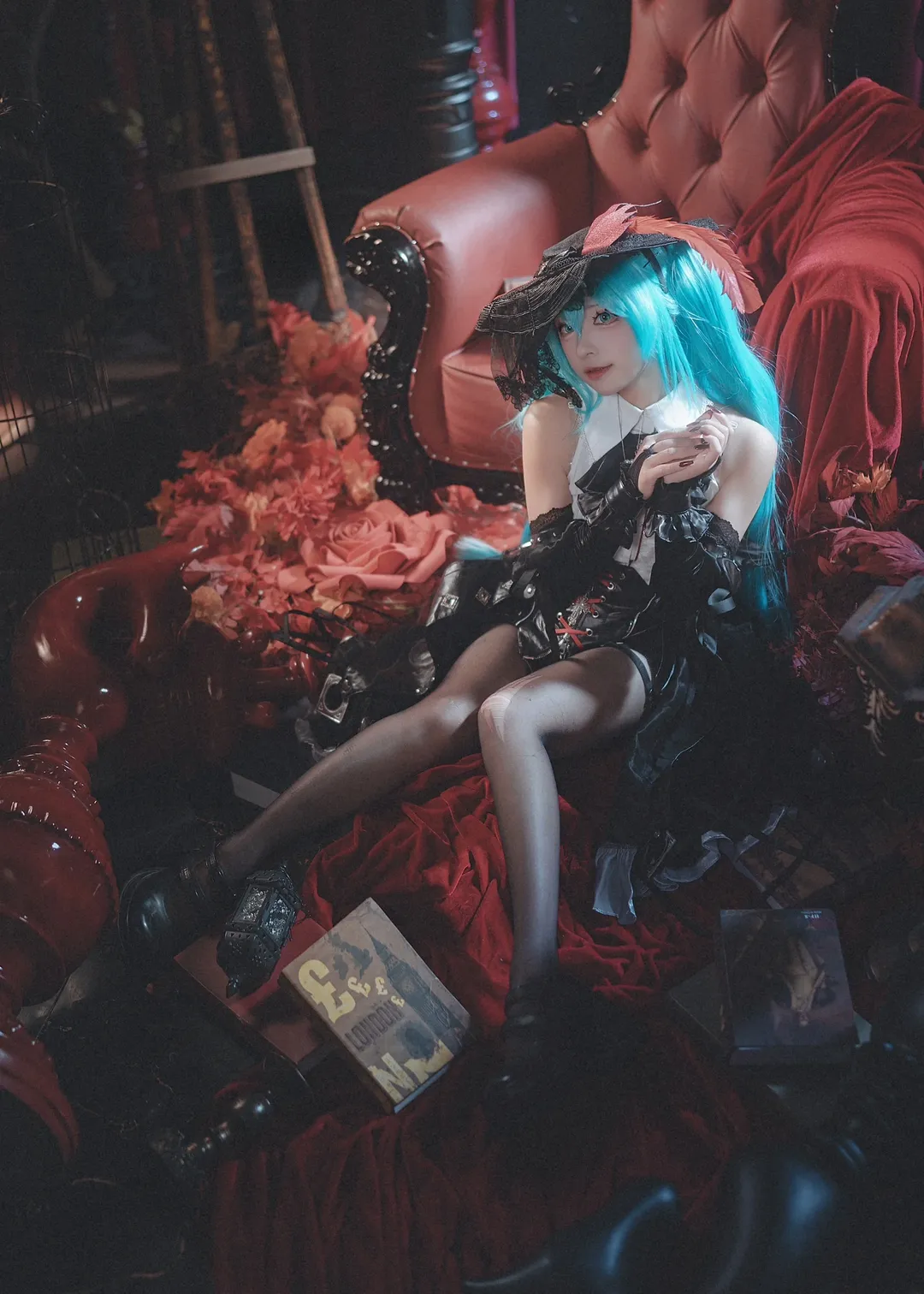 初音未来, 初音未来cos, 哥特风cosplay, 复古洋装, 暗黑摄影 - 第5张