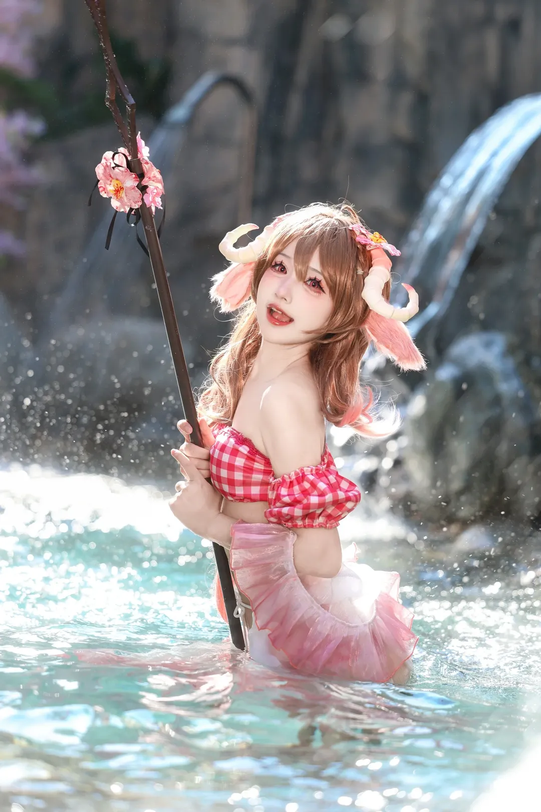 户外摄影, 明日方舟, 艾雅法拉cos, 夏日泳装, cosplay日常 - 第1张