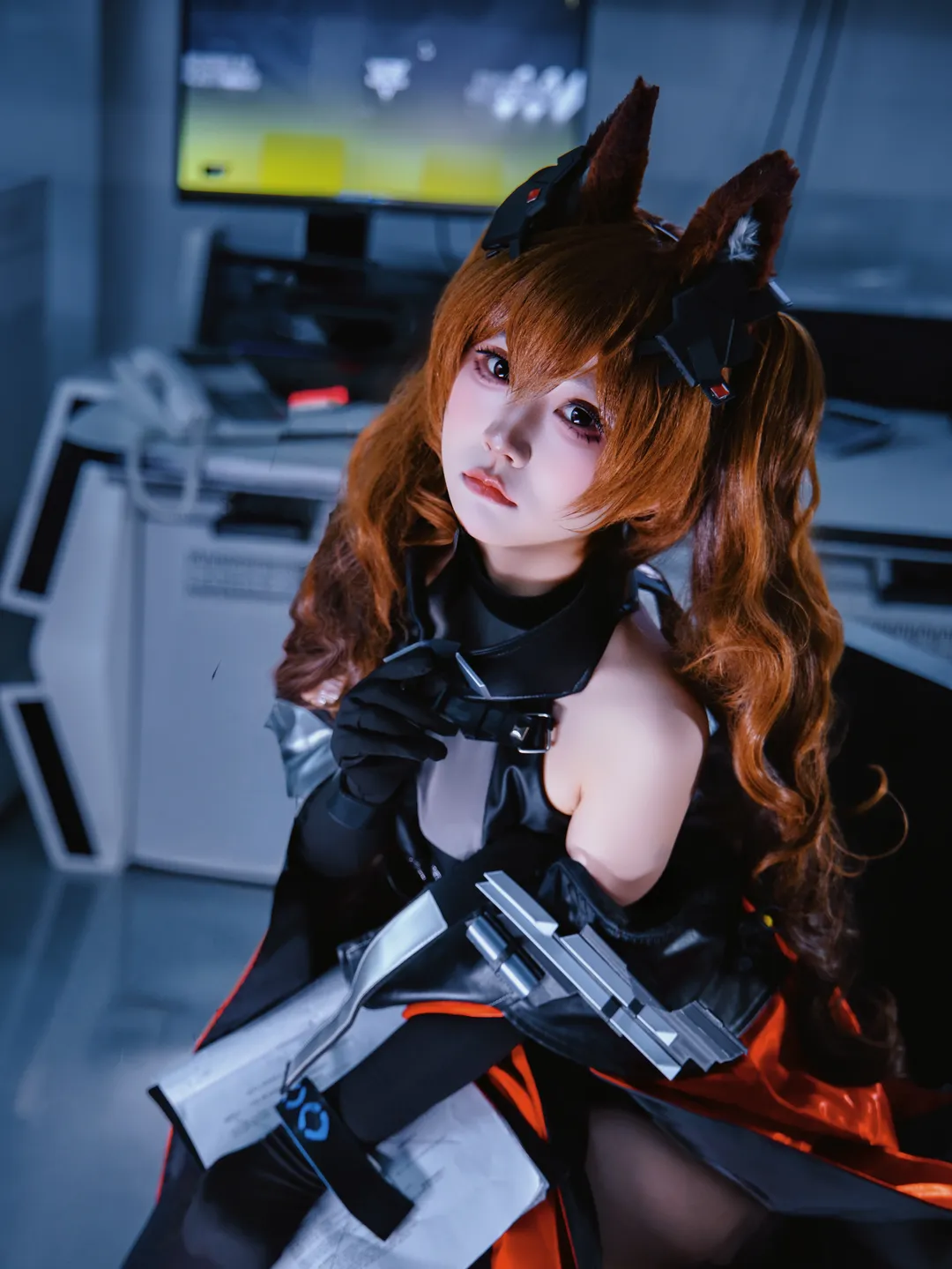 Arknights: Endfield, Gilberta cosplay, Sci-Fi cosplay, Tactical style character, Indoor studio photography
