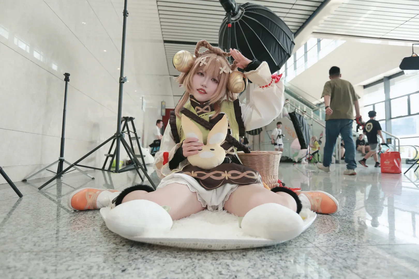 Genshin Impact, cosplay, Yaoyao cosplay, Genshin Impact Yaoyao, Yaoyao cosplay - Image 4