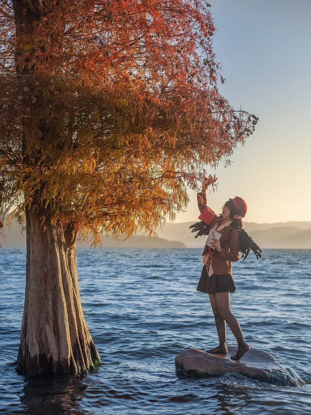 Touhou Project, Outdoor photography, Shameimaru Aya cosplay, Dali Longkan Wharf, Erhai Lake sunrise