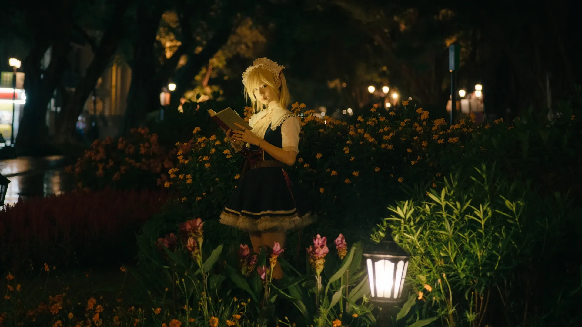 东方Project, cosplay摄影, 二次元出片, 爱丽丝玛格特罗伊德cos, 夜晚氛围感 - 第2张
