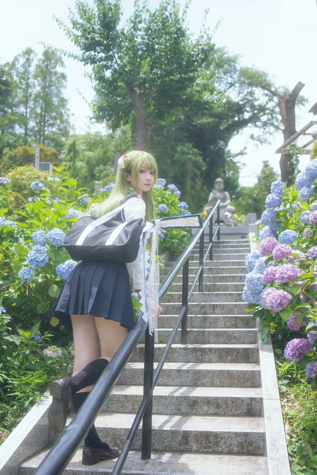 東方Project, 東風谷早苗 コスプレ, 紫陽花の撮影, 日本の女子高生の雰囲気, 日本の寺の外観 - 1枚目