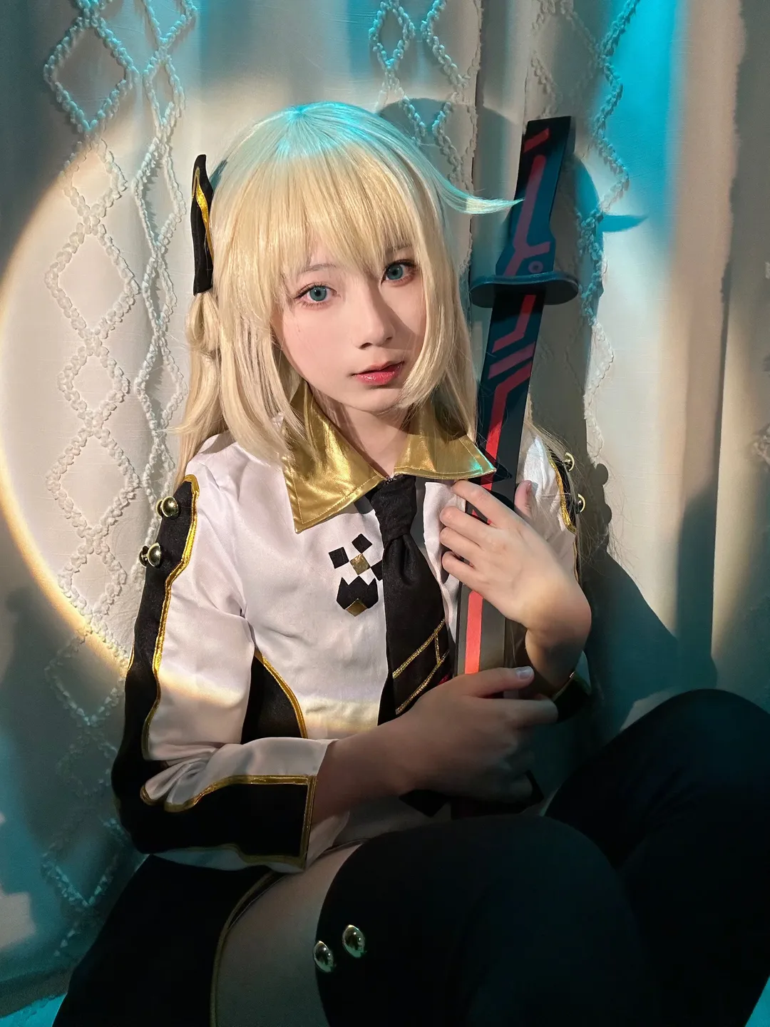 闪刀姬零依cos, 游戏王OCG, 刀剑道具, cosplay实拍, 金发造型 - 第2张