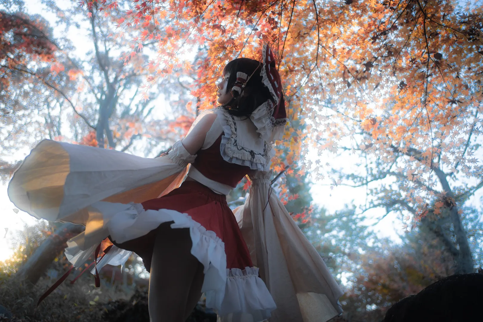 Reimu Hakurei Cosplay, Touhou Project, Anime cosplay, Autumn photography, Red maple portrait