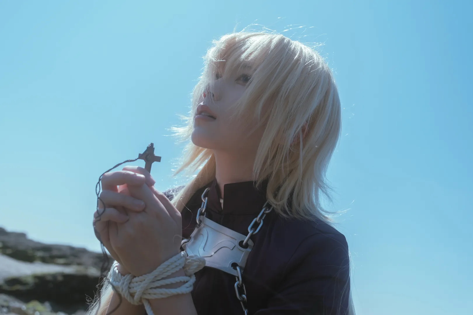 Fate/Grand Order, Outdoor photography, Cosplay sharing, Jeanne d'Arc cosplay, Cross photography - Image 3