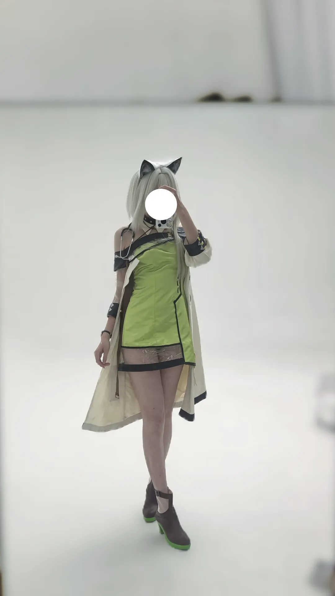 Arknights, Casual cosplay, Anime-style fashion, Itasha photography, Kal'tsit cosplay