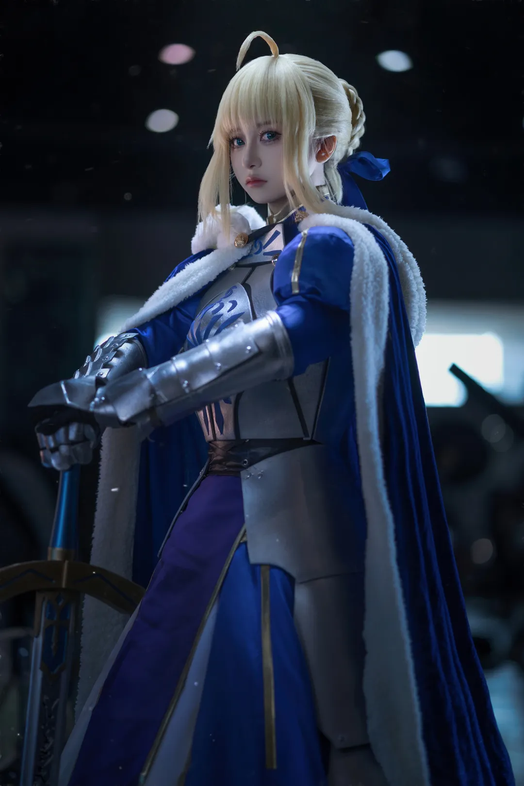 漫展返图, 阿尔托莉雅cos, Fate, cosplay摄影, 场照姿势 - 第3张