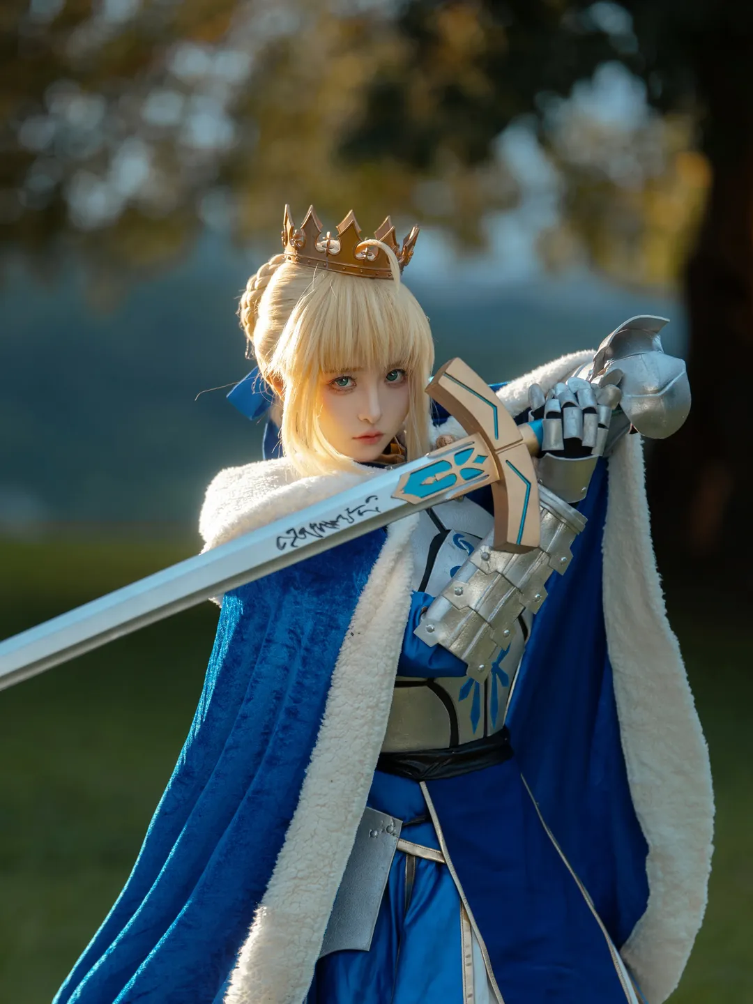 Fate/Grand Order, アルトリア コスプレ, コスプレ撮影, 屋外撮影, 鎧のディテール