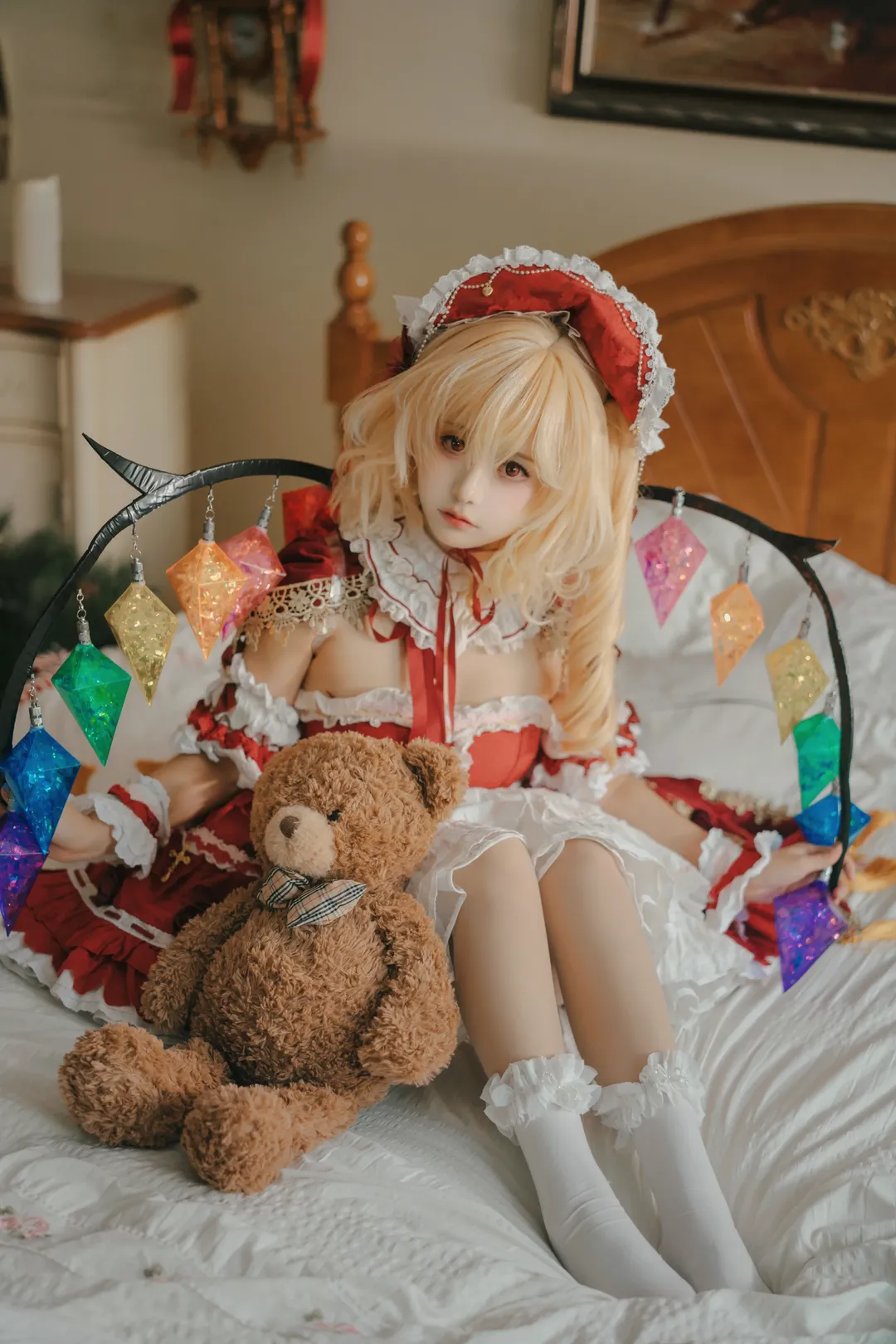 東方Project, フランドール・スカーレット コスプレ, コスプレ日常, クリスマステーマ撮影, 赤白の洋装
