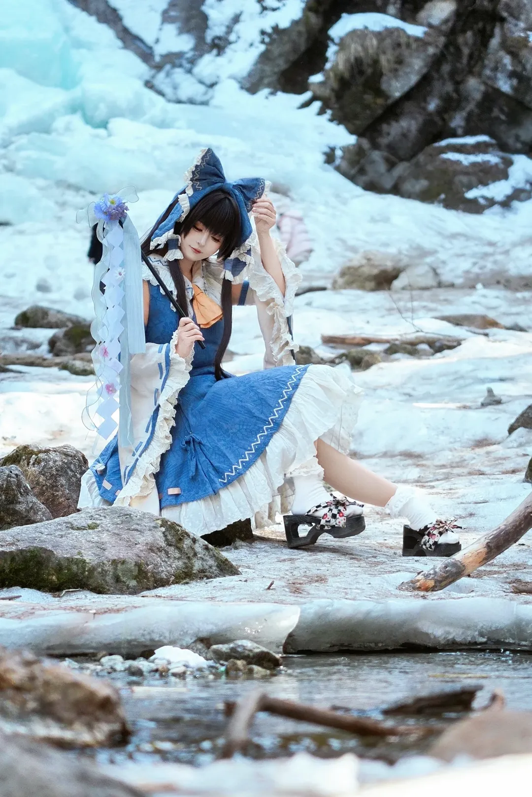 cosplay, 二次元摄影, 博丽灵梦cos, 东方project, 雪地cosplay - 第1张
